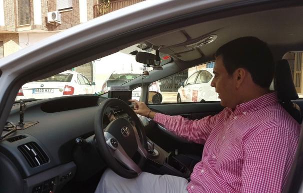 Los taxis tendrán ayudas para implantar mejoras tecnológicas y nuevos distintivos