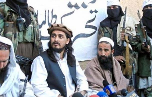 Los talibanes secuestran a 500 niños en una escuela militar de Pakistán