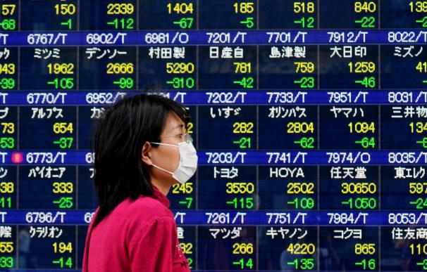 El Nikkei se hunde más del 3 por ciento tras el período vacacional