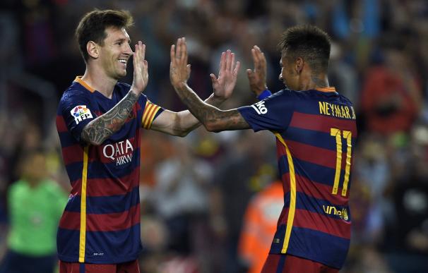 Messi (i) y Neymar (d)