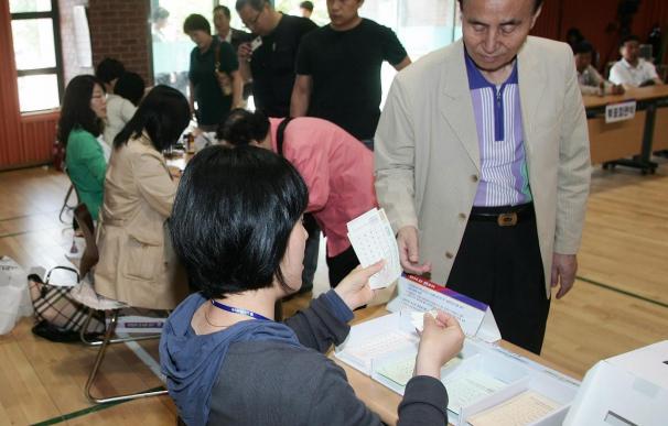 Corea del Sur celebra elecciones regionales en medio de tensión con el Norte