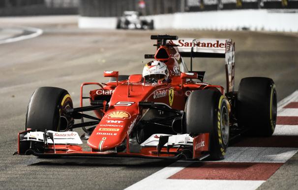 Sebastian Vettel, de Ferrari, durante la clasificación del GP de Singapur
