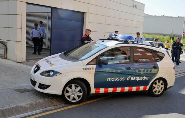 Muere una mujer en Girona tras ser lanzada desde una sexta planta y detienen al agresor