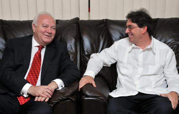 Moratinos confía en el éxito de su visita a Cuba para poner fin a la posición común de la Unión Europea