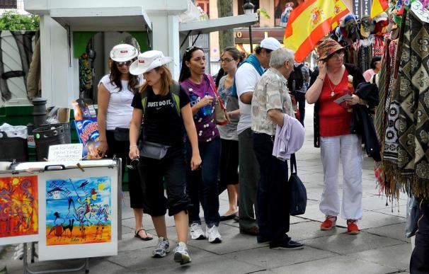 El 72 por ciento de los españoles se irá de vacaciones a pesar de la crisis y el IVA