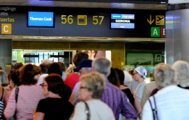 Un avión que volaba a Madrid aterriza de emergencia en Gran Canaria