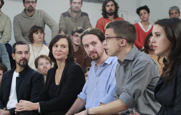 La dirección de Podemos se repliega y evita los medios en un intento de zanjar el debate sobre sus diferencias