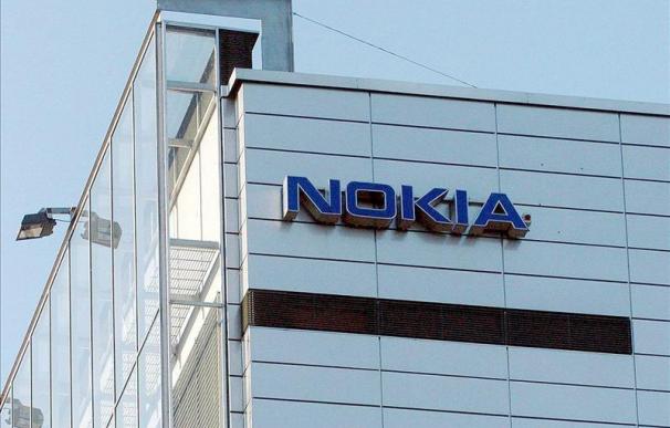 Nokia sigue en caída libre y anuncia 10.000 despidos para recortar costes