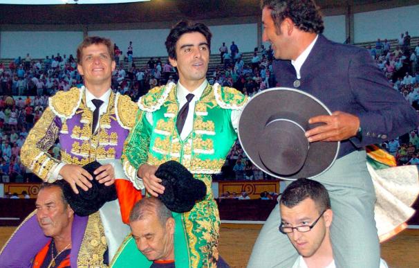 "El Juli", Perera y el mayoral de Daniel Ruiz, a hombros en Badajoz