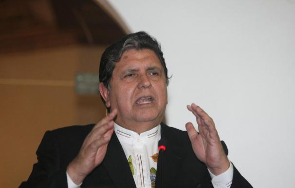 Alan García afirma que el esposo de Peláez decía ser "embajador de la subversión en Perú"