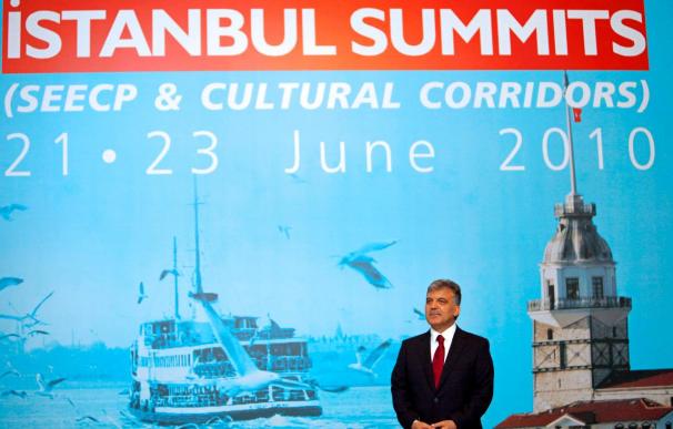 Gül dice que entrada en la UE es vital para Turquía y pide confianza a Occidente