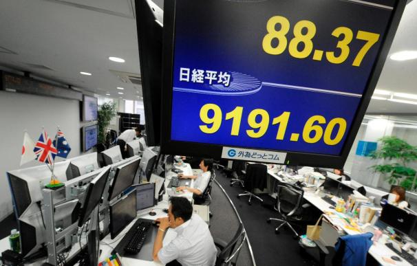 El Nikkei pone fin a cinco jornadas de caídas con una moderada subida