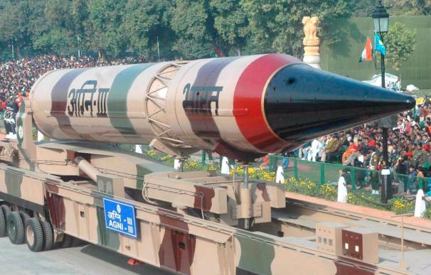 La India prueba un misil de corto alcance con capacidad nuclear Prithvi-II