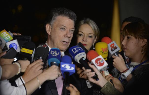 Santos pide a la justicia en Colombia agilizar procesos contra asesinos de defensores de DDHH