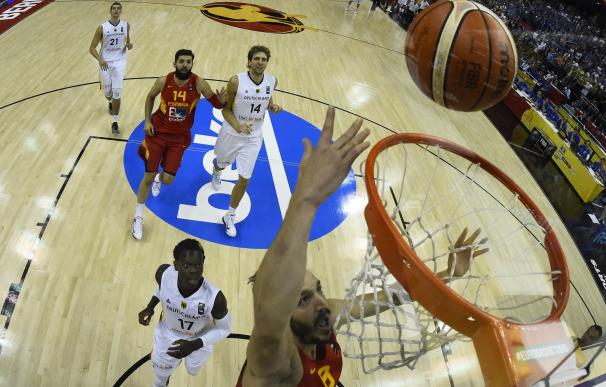 Spain's Pau Ribas scores during the EuroBasket gro