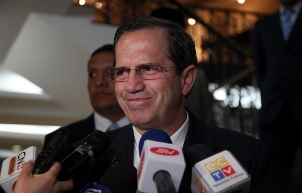Correa pone a Patiño al frente del Ministerio de Defensa