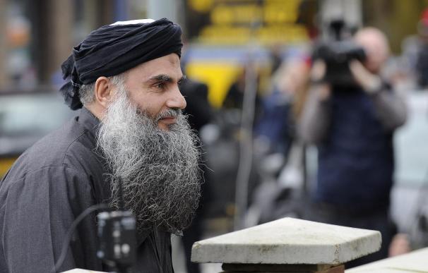 El clérigo radical Abu Qatada dice que las acusaciones de terrorismo contra él son fabricadas
