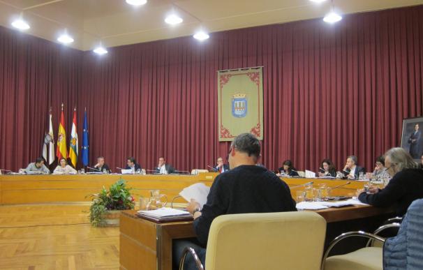 La oposición aprueba en el Pleno la resolución del contrato del servicio de comidas a domicilio con Serunión