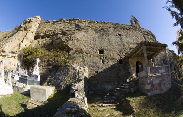 S. Santa. Cuatro rutas para descubrir la grandeza y los tesoros del Románico que custodian 38 pueblos de Palencia