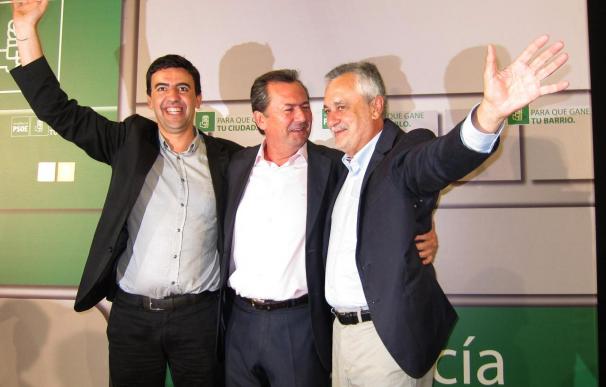 Griñán ve al PP como un "vendedor de crece pelos" al prometer bajar impuestos y aumentar prestaciones sociales