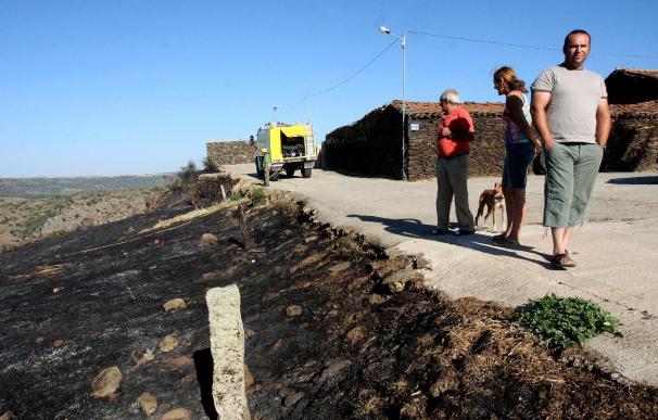 El incendio de Roelos (Zamora) está controlado y ya ha quemado 116 hectáreas