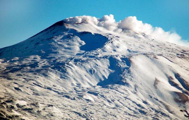 Se intensifica la actividad volcánica del Etna
