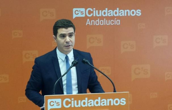 Ciudadanos ve a PP "surrealista" por criticar incompatibilidad de Susana Díaz y que Rajoy sea también líder del partido