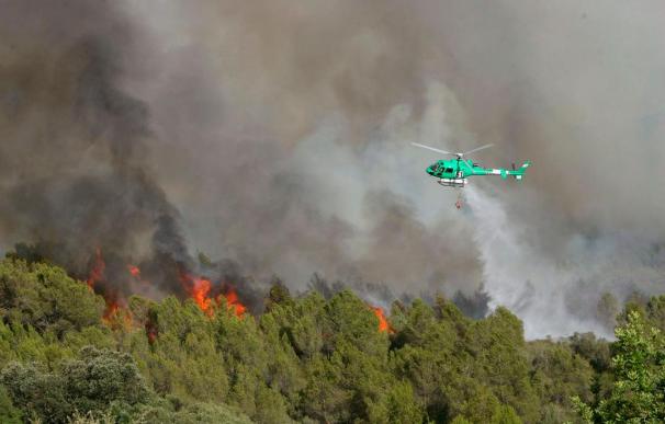 El incendio de Tarragona lleva quemadas 70 hectáreas y sigue sin control