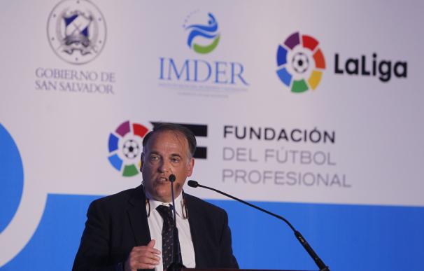 LaLiga reafirma su apoyo a la educación a través del fútbol en San Salvador