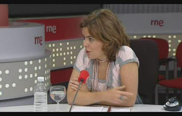 Sáenz de Santamaría dice que en España se usa mucho "la pena del telediario"