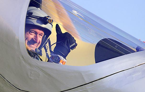 El "Solar Impulse" prosigue su vuelo - EFE