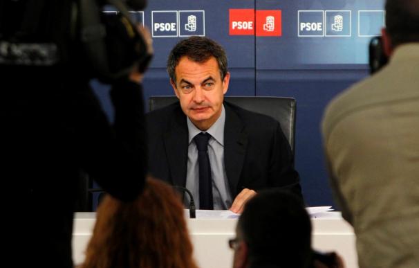 Zapatero acusa de mentir "como un bellaco" a quien diga que el PSOE ha hecho recortes sociales