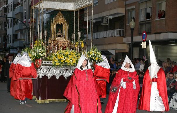 La Semana Santa Marinera de Valencia celebra la Procesión general del Santo Entierro