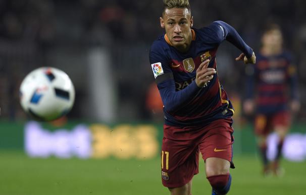 Neymar desmiente a Manolo Lama y dice que no cenó anoche en Madrid / AFP.