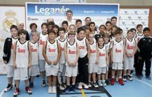 Luka Doncic visita la escuela sociodeportiva de la Fundación Real Madrid en Leganés