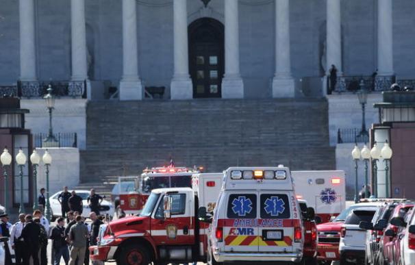 El pánico invadió Washington en un tiroteo en el Capitolio