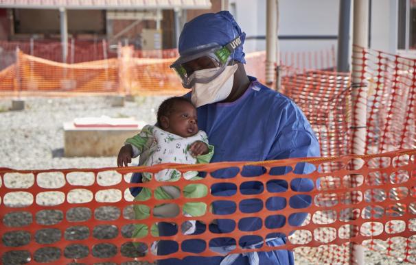 La OMS asegura que el ébola ya no es una amenaza para la salud mundial