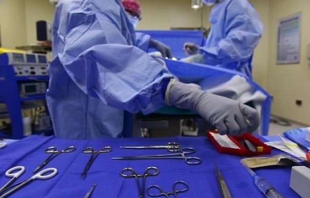 Las mallas quirúrgicas reduce la aparición de hernias en la cirugía de pared abdominal