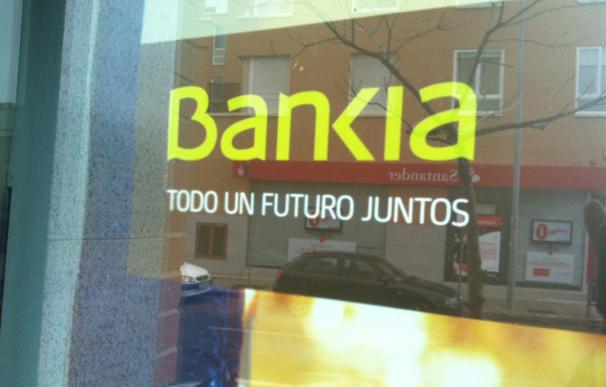 Convocan una nueva protesta frente a las oficinas de Bankia en Tirso de Molina para protestar por los desahucios