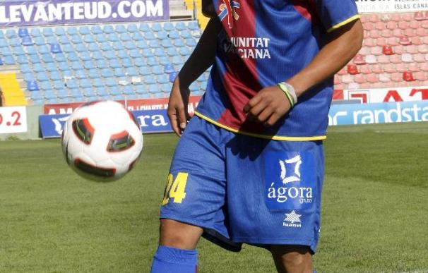 El ecuatoriano Montero completa su primer entrenamiento como jugador del Levante