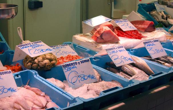 El pescado fresco lucirá nuevas etiquetas bajo la marca "Producto Local"Mercado Central de Al