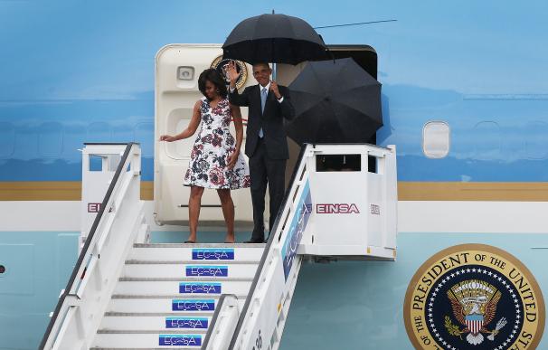 Barack y Michelle Obama, a su llegada a Cuba.