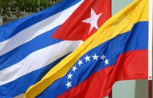 Maduro viaja a Cuba para participar en una comisión mixta de alto nivel