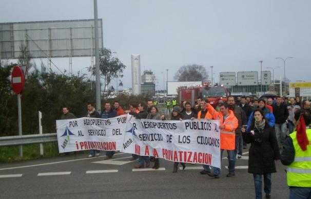 Los trabajadores de AENA irán a la huelga