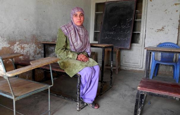 Alertan de riesgos para la educación de las afganas por la pobreza y la inseguridad del país