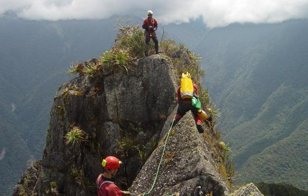 Dos alpinistas españoles mueren en la cumbre de la Cordillera Blanca en Perú