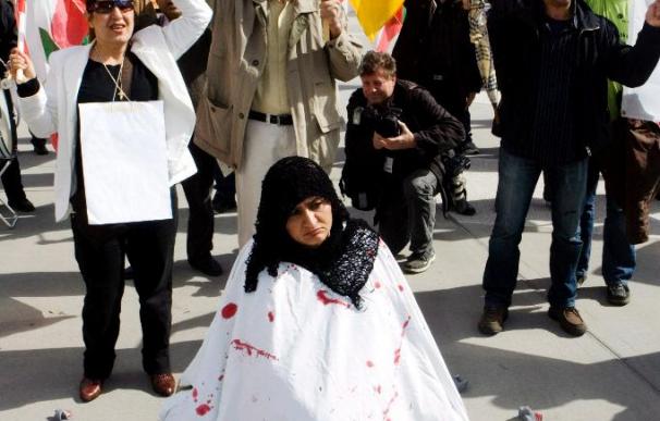 La mujer iraní acusada de adulterio no será lapidada, según Teherán