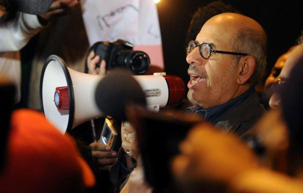 El Baradei quiere negociar con el Ejército la transición en Egipto