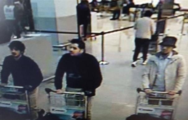 La imagen de los sospechosos de las explosiones en el aeropuerto de Bruselas