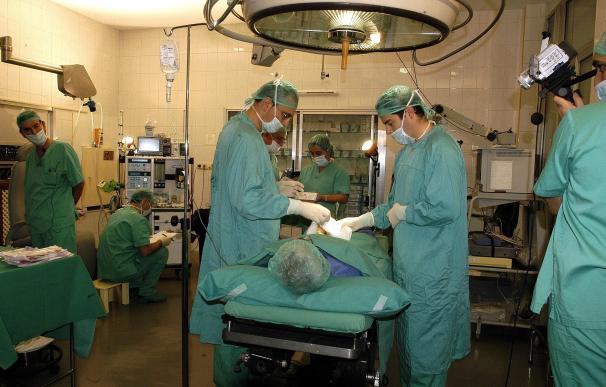 Cantabria quiere reducir este año hasta los 86 días la demora media de lista de espera quirúrgica